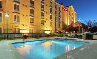 Hampton Inn & Suites Austin-Airport