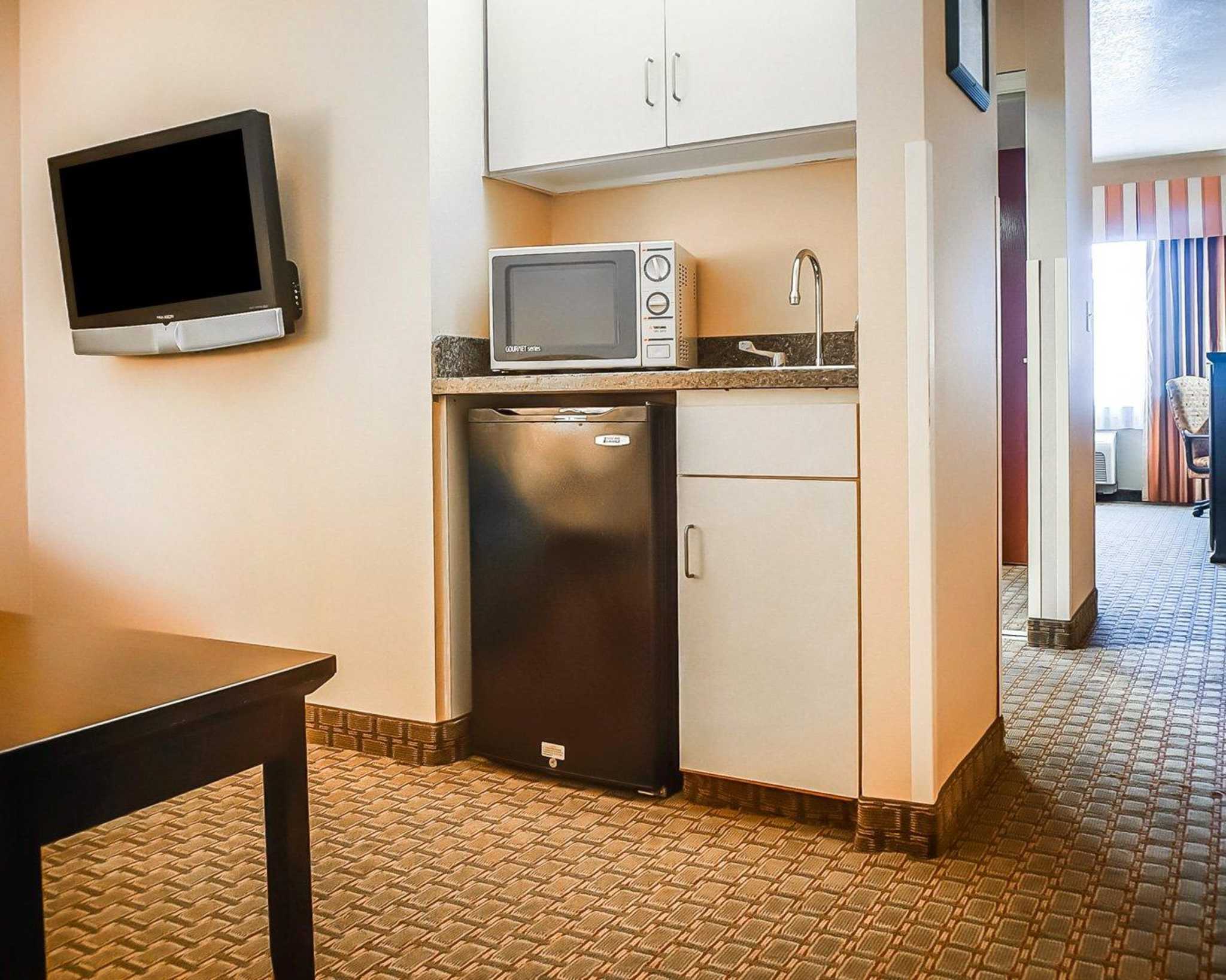 Quality Inn & Suites Roswell