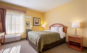 Quality Inn & Suites Cvg Airport