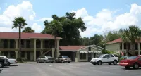 Orange City Motel - Orange City - parking