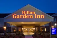 Hilton Garden Inn Milwaukee Northwest Conference Center Các khách sạn ở Menomonee Falls