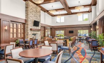 Holiday Inn Express & Suites Wilmington-Newark