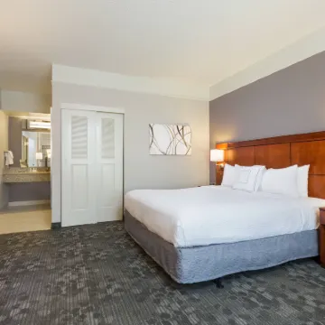 Courtyard Houston by the Galleria Отели рядом с достопримечательностью «Водяная стена»