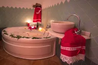 Romantic House for 2 People with Jacuzzi