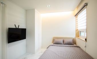 Goseong (Sokcho) Tree and Sun Pension