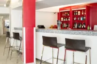Travelodge Dundee Strathmore Avenue - bar