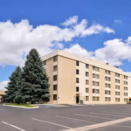 Ramada Plaza by Wyndham Sheridan Hotel & Convention Center
