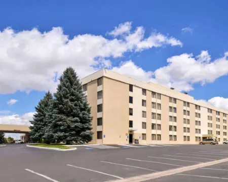 Ramada Plaza by Wyndham Sheridan Hotel & Convention Center Hotels in Sheridan