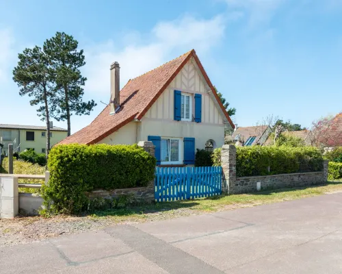 Villa la Fourmi Hotels in Saint-Germain-sur-Ay