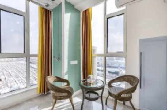 Meet Home B&B (Yantai Airport Road Zhifu High-speed Railway Station Branch)