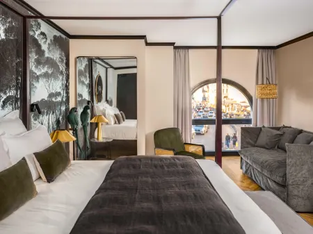 Maisons du Monde Hôtel & Suites - Marseille Vieux Port Отели рядом с достопримечательностью «Валон Дез Оф»