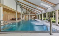 Columna Medica - Pool