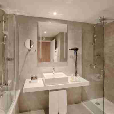 NH Toulouse Airport Rooms