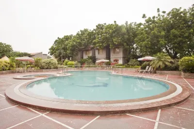 Cambay Sapphire, Gandhinagar Hotel dekat Akshardham Temple