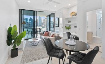 Hope Street Apartments by CLLIX
