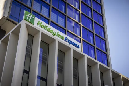 Holiday Inn Express Auckland City Centre Отели рядом с достопримечательностью «Уан Три Хилл»