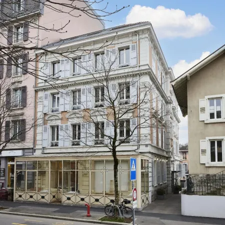 Base Lausanne Отели рядом с достопримечательностью «Международный институт управленческого развития»