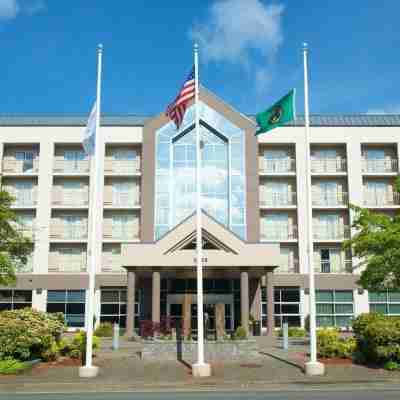 Embassy Suites by Hilton Seattle Bellevue Hotel Exterior