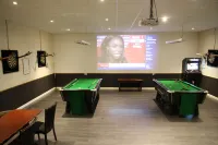 5 Corners Guest Inn Hotels in Templepatrick