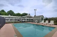 Key West Inn - LaFayette Hotels in LaFayette
