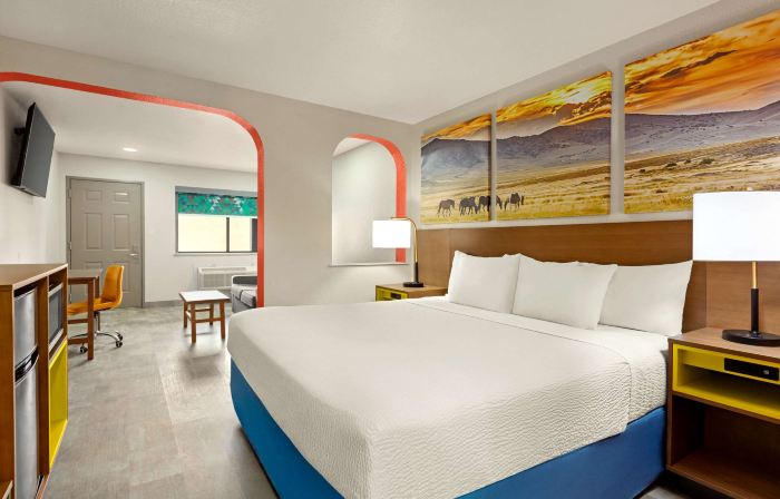 Days Inn by Wyndham Ruidoso Downs