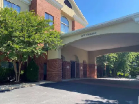 Holiday Inn Express Hotel & Suites Chestertown 切斯特敦酒店