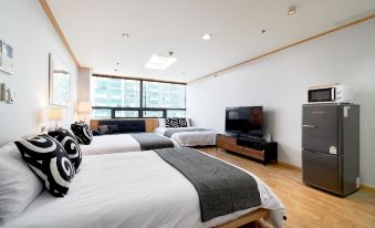 Willow House Hongdae