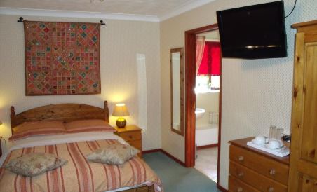 Home from Home Guest House - Housity