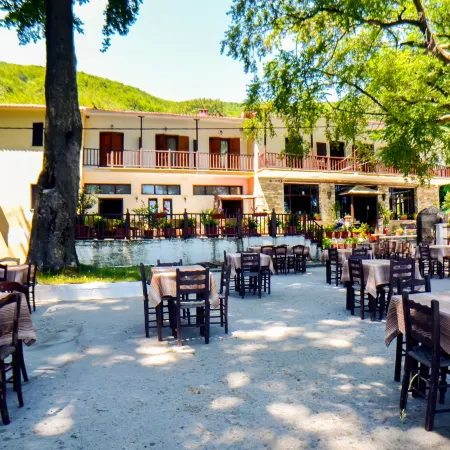 Hotel Hani Zisi