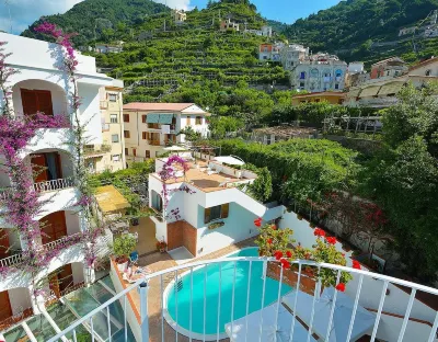 Villa Romana Hotel & Spa Hotels near Piazza centrale minori
