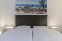 Beach Hotel California