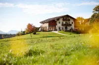 Aschbacher Hof GmbH & Co.KG Hotels in Valley