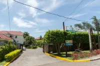 Pipers Cove Resort فنادق في 