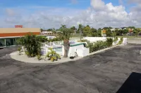 Sunshine Inn & Suites Venice, Florida Hotels in Manasota Key