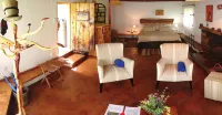 Antbear Eco Lodge Drakensberg Отели в г. Утхукела