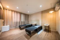 The First Hotel - Motels