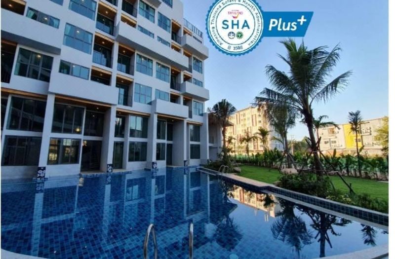 Atom Phuket Hotel