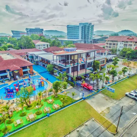 The Bed Vacation Rajamangala Hotel Отели рядом с достопримечательностью «Храм Ват Сакет»
