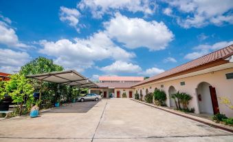 Banana Resort Sadao