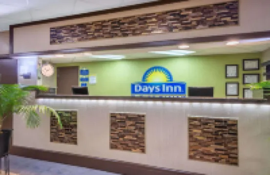 Days Inn by Wyndham Knoxville East