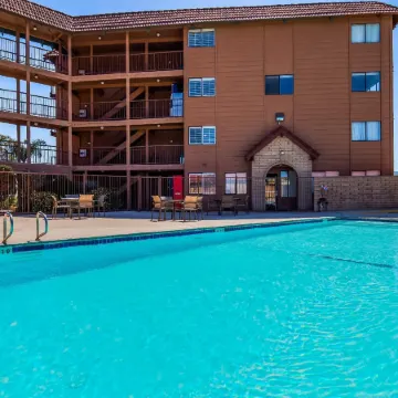 Lompoc Valley Inn and Suites