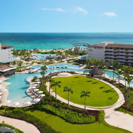 Dreams Playa Mujeres