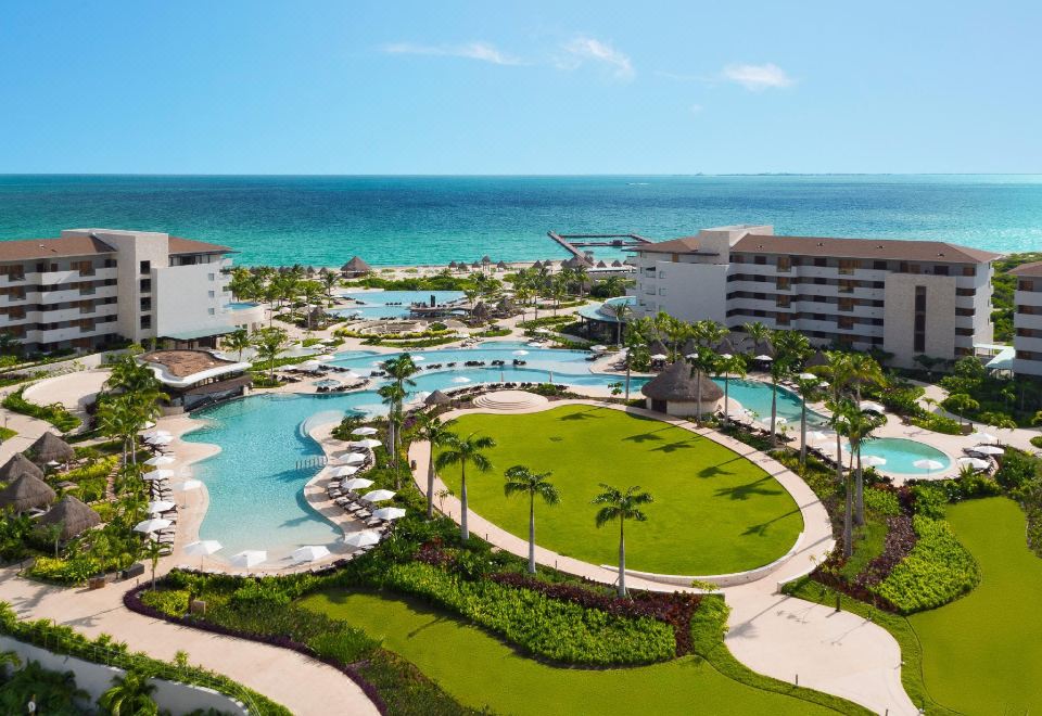 드림스 플라야 무헤레스 골프 & 스파 리조트 (Dreams Playa Mujeres Golf & Spa Resort)