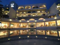 Hotel Limani Hotels near JR Yoshinaga station