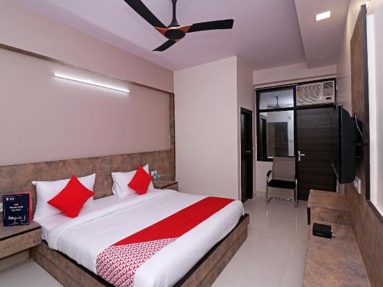 Collection O 76623 Pushpanjali Residency