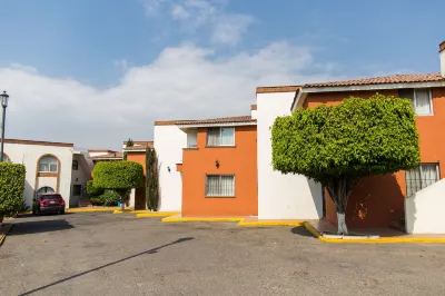 Hotel & Suites Villa del Sol Hotel di 