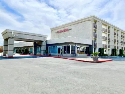 DoubleTree by Hilton Livermore Hoteles cerca de Sycamore Grove Regional Park