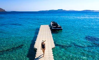 Manoula's Beach Mykonos Resort