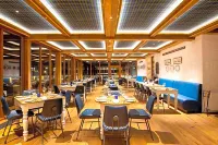 The Whispering Pine Lodge - parkir