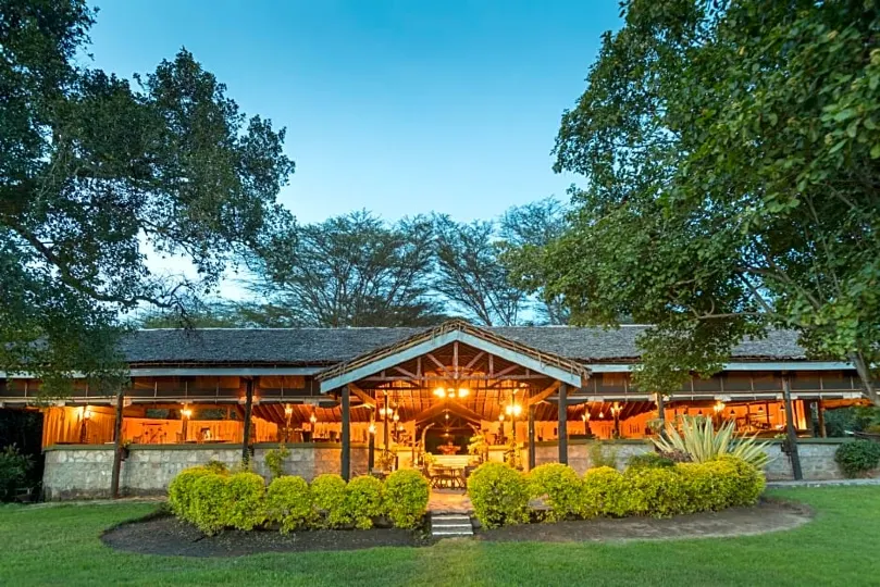 ティピリクワニ マーラ キャンプ